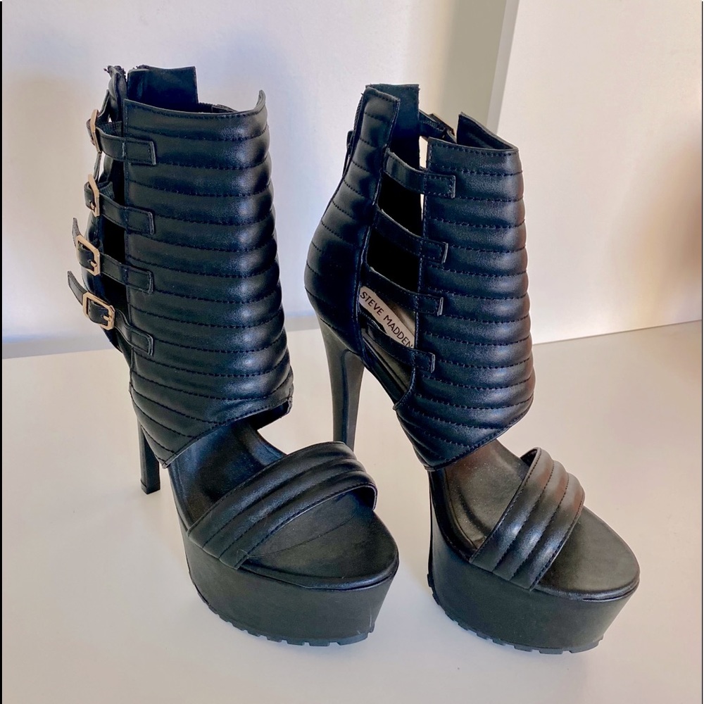 Steve Madden NWOT Black Jump Off Platforms